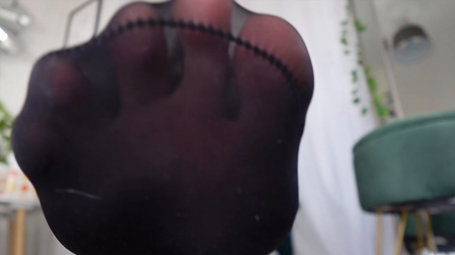 MissesDiscreets - Giantess police women